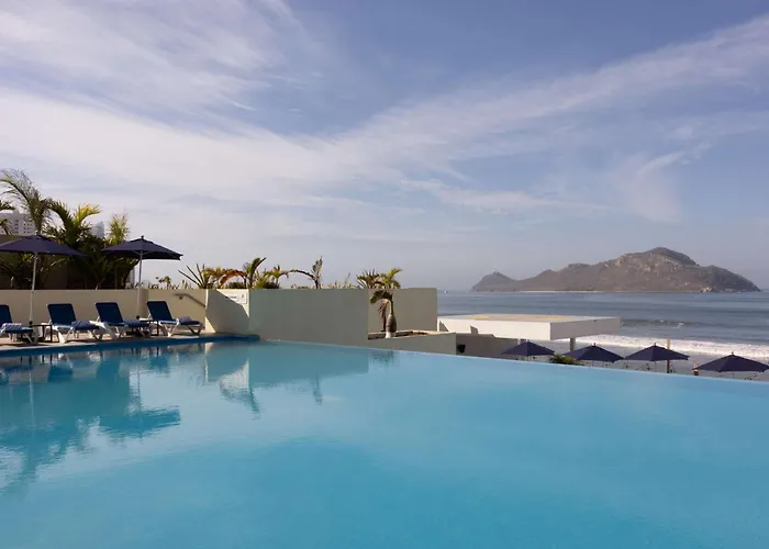 Doubletree By Hilton , SinHotel Playa Mazatlan